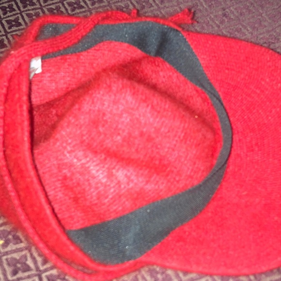 J Lo 100% wall red hat - Picture 2 of 5